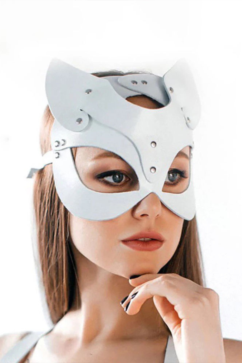 Lucia Cat Mask Photo Set
